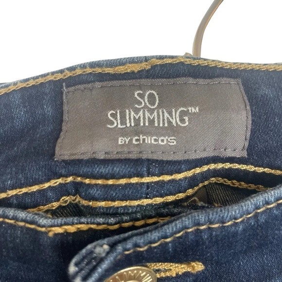 CHICO’S So Slimming Rhinestone Jeans • Size 00 Ankle - Picture 6 of 6